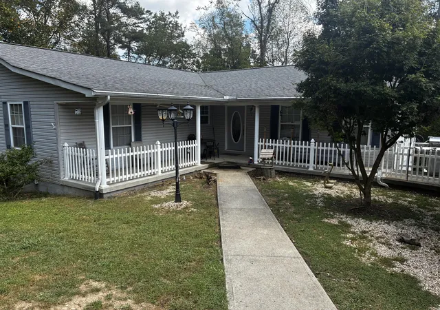Photo 1 of Single family home for sale at 267 Cole Rd, London, KY 40741 | MLS# 26025313 | Listing updated on 2026-10-13