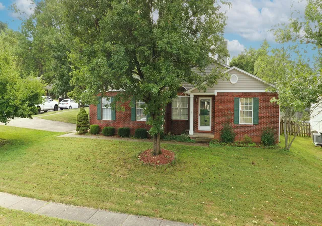 Single family home for sale at 1841 Haverwood Park, Lexington, KY 40514 | MLS# 26025261