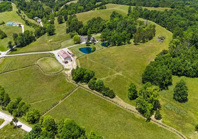 Photo 2 of Single family home for sale at 2604 Boyers Chapel Rd, Sadieville, KY 40370 | MLS# 26025219 | Listing updated on 2026-09-14