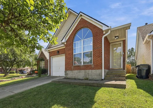 Single family home for sale at 4796 Moss Crk Dr, Lexington, KY 40515 | MLS# 26025703