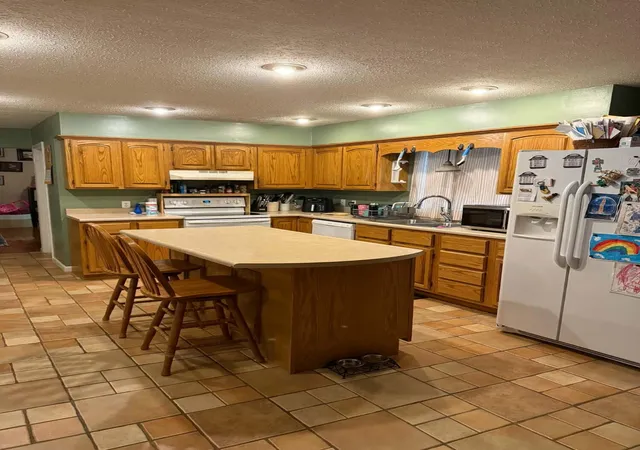 Photo 4 of Single family home for sale at 165 Preston, Paintsville, KY 41240 | MLS# 26025220 | Listing updated on 2026-09-15