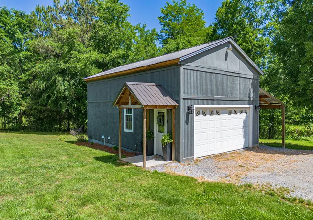 Photo 1 of Single family home for sale at 1423 Toy York Rd, Benton, KY 42025 | MLS# 26026262 | Listing updated on 2026-09-23