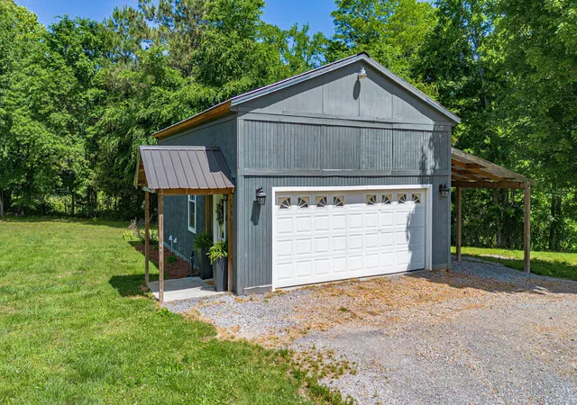 Photo 2 of Single family home for sale at 1423 Toy York Rd, Benton, KY 42025 | MLS# 26026262 | Listing updated on 2026-09-23