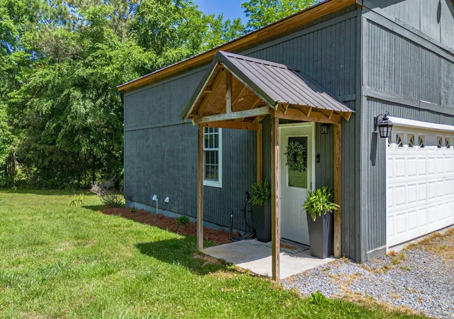 Photo 3 of Single family home for sale at 1423 Toy York Rd, Benton, KY 42025 | MLS# 26026262 | Listing updated on 2026-09-23