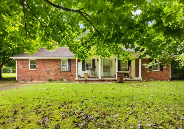 Photo 2 of Single family home for sale at 333 Sycamore Rd, Stanton, KY 40380 | MLS# 26025257 | Listing updated on 2026-09-14