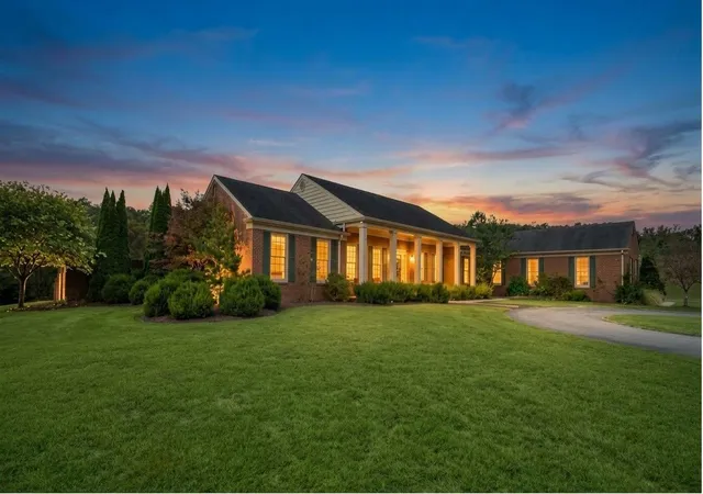 Single family home for sale at 259 Three Mile Rd, Beattyville, KY 41311 | MLS# 26025260