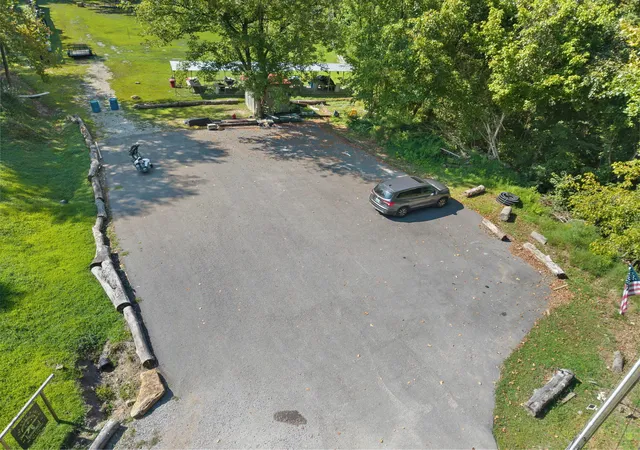 Photo 2 of Single family home for sale at 3649 State Hwy 233, Gray, KY 40734 | MLS# 26025513 | Listing updated on 2026-10-13