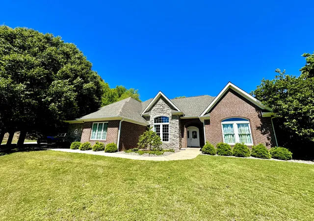 Photo 1 of Single family home for sale at 4512 Us 119, Wallins Creek, KY 40873 | MLS# 26025275 | Listing updated on 2026-09-16