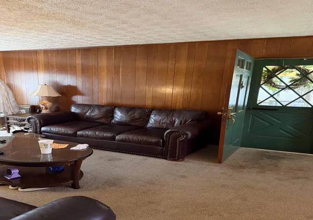 Photo 3 of Single family home for sale at 2511 S Lake Dr, Prestonsburg, KY 41653 | MLS# 26025266 | Listing updated on 2026-09-15