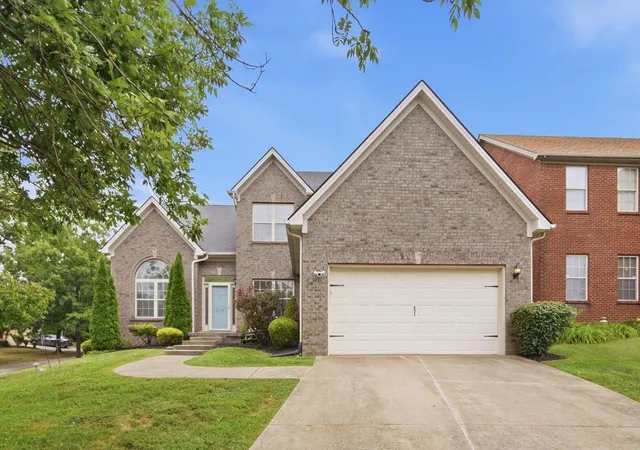 Photo 1 of Single family home for sale at 2784 Red Leaf Dr, Lexington, KY 40509 | MLS# 26026489 | Listing updated on 2026-10-19