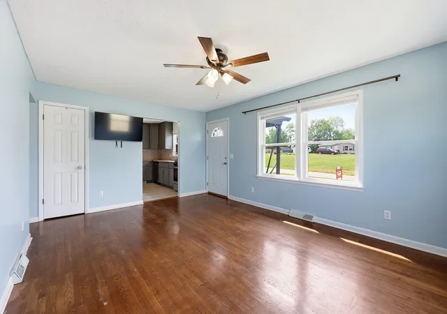 Photo 2 of Sale Pending at 309 High St, Harrodsburg, KY 40330 | MLS# 26025451 | Listing updated on 2026-10-13