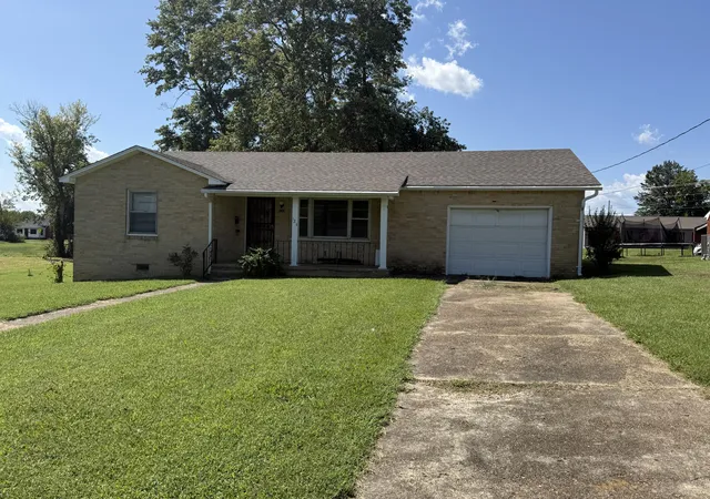 Single family home for sale at 123 S 1st Street, Mayfield, KY 42066 | MLS# 26025299