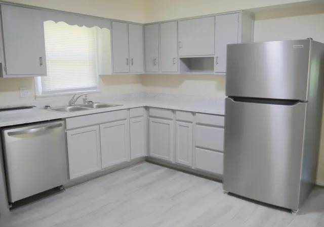 Photo 4 of Single family home for sale at 175 Winston Ave, Lexington, KY 40505 | MLS# 26025323 | Listing updated on 2026-09-14
