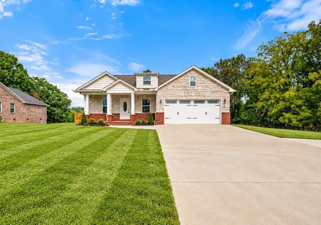 Photo 1 of Single family home for sale at 964 Mcwhorter Rd, London, KY 40741 | MLS# 26025310 | Listing updated on 2026-10-13