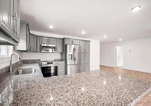 Photo 3 of Single family home for sale at 964 Mcwhorter Rd, London, KY 40741 | MLS# 26025310 | Listing updated on 2026-10-13