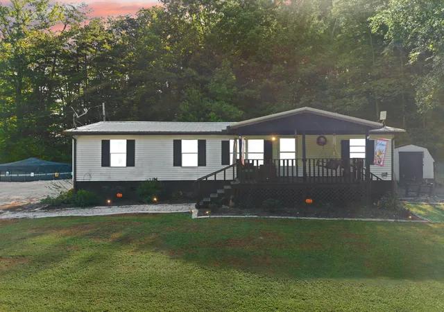 Photo 1 of Sale Pending at 85 Neal Silva Rd, Clay City, KY 40312 | MLS# 26025523 | Listing updated on 2026-10-13