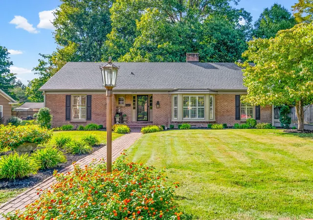 Photo 1 of Single family home for sale at 2611 Cayce Meade Dr, Hopkinsville, KY 42240 | MLS# 26025312 | Listing updated on 2026-09-14