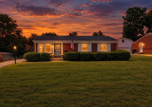 Photo 1 of Sale Pending at 317 Tulane Dr, Lexington, KY 40517 | MLS# 26025930 | Listing updated on 2026-10-17