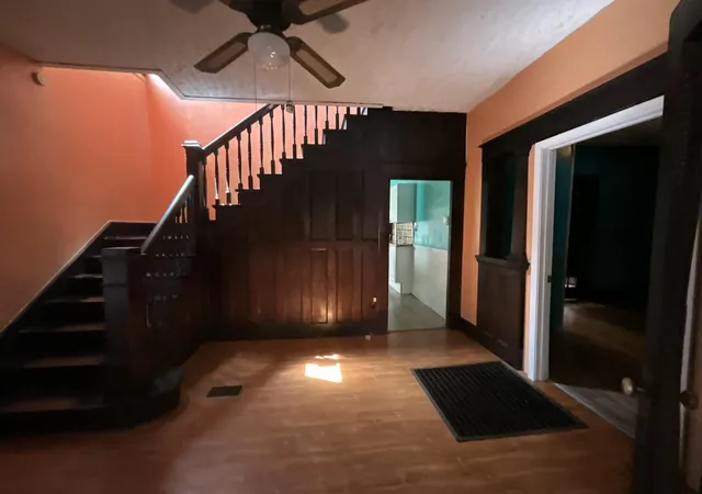 Photo 3 of Single family home for sale at 152 S Central Ave, Somerset, KY 42501 | MLS# 26025340 | Listing updated on 2026-09-15