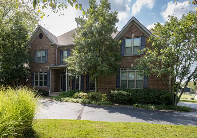 Photo 2 of Single family home for sale at 6100 Winchester Rd, Lexington, KY 40509 | MLS# 26025352 | Listing updated on 2026-09-15