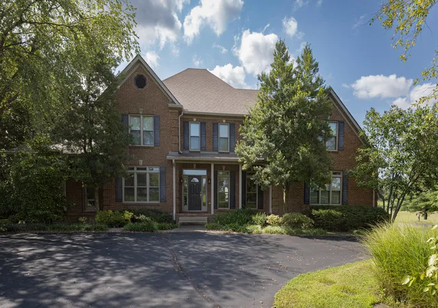 Photo 3 of Single family home for sale at 6100 Winchester Rd, Lexington, KY 40509 | MLS# 26025352 | Listing updated on 2026-09-15