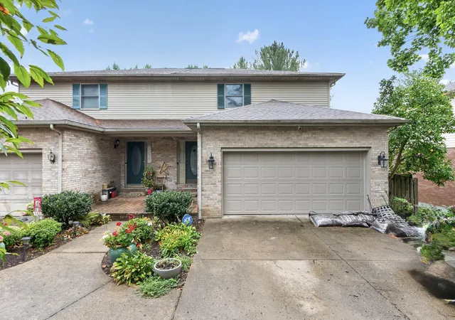 Photo 1 of Townhouse for sale at 114 Bourbon Hills Dr, Paris, KY 40361 | MLS# 26025364 | Listing updated on 2026-10-13