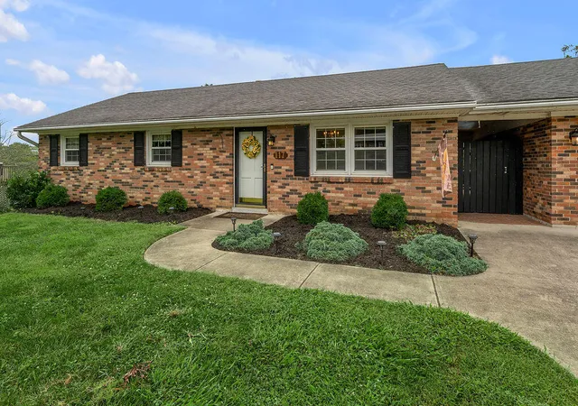 Photo 3 of Sale Pending at 117 Mallard Ln, Winchester, KY 40391 | MLS# 26025379 | Listing updated on 2026-10-13