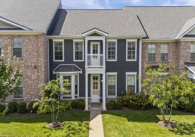 Photo 2 of Townhouse for sale at 2145 Patchen Lake Ln, Lexington, KY 40505 | MLS# 26025743 | Listing updated on 2026-10-14