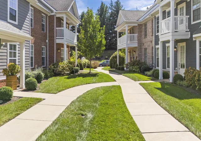 Photo 3 of Townhouse for sale at 2145 Patchen Lake Ln, Lexington, KY 40505 | MLS# 26025743 | Listing updated on 2026-10-14