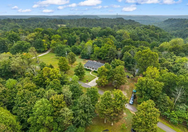 Photo 1 of Single family home for sale at 460 Whites Ridge Rd, Parksville, KY 40464 | MLS# 26026590 | Listing updated on 2026-10-13