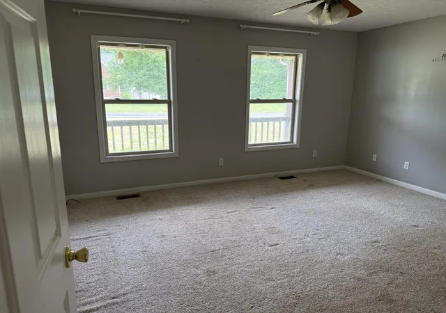 Photo 4 of Sale Pending at 20 Pioneer Point, Campbellsville, KY 42718 | MLS# 26025486 | Listing updated on 2026-10-20