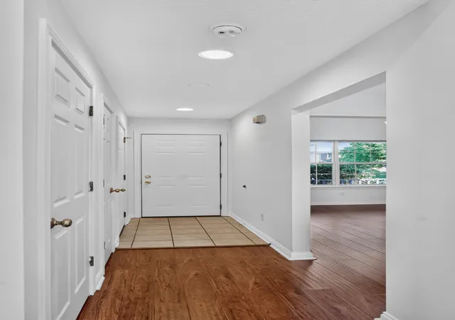 Photo 2 of Single family home for sale at 3253 Royal Troon Rd, Lexington, KY 40509 | MLS# 26025678 | Listing updated on 2026-10-17