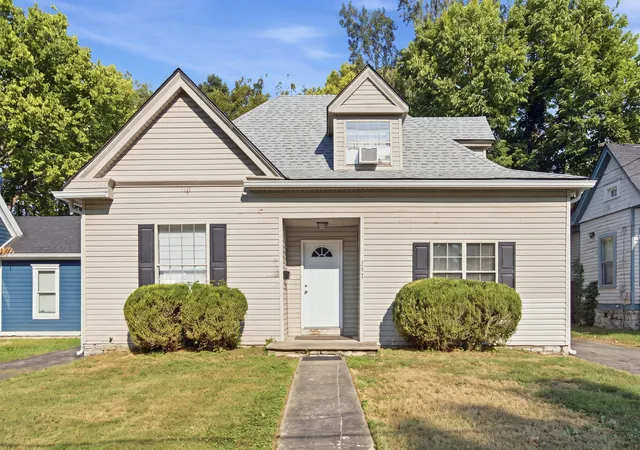 Photo 1 of Sale Pending at 247 Kentucky Ave, Lexington, KY 40502 | MLS# 26025887 | Listing updated on 2026-10-13