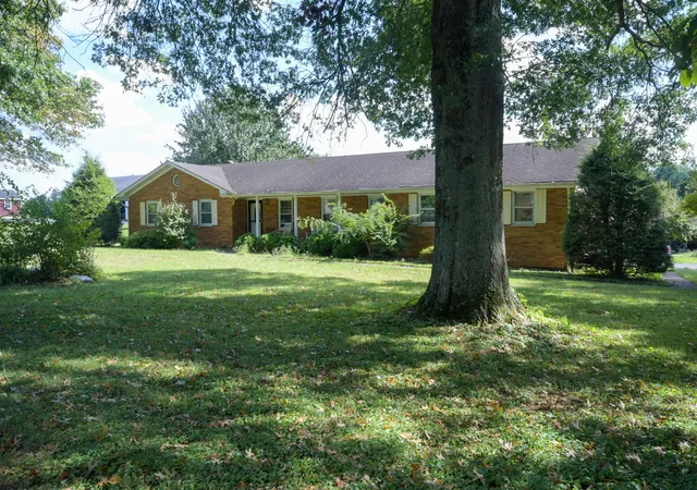 Photo 1 of Sale Pending at 1310 Osborne Rd, Mount Sterling, KY 40353 | MLS# 26025440 | Listing updated on 2026-10-13