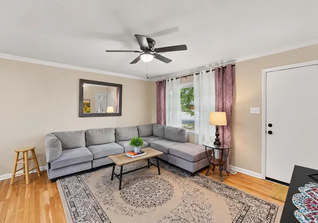 Photo 3 of Single family home for sale at 2437 Butternut Hl Ct, Lexington, KY 40509 | MLS# 26025785 | Listing updated on 2026-10-15