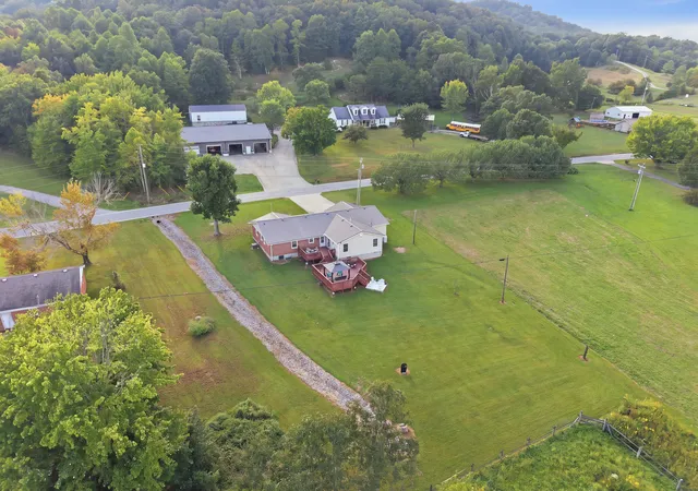 Photo 56 of Sale Pending at 621 Copper Crk Rd, Berea, KY 40403 | MLS# 26025695 | Listing updated on 2026-10-22