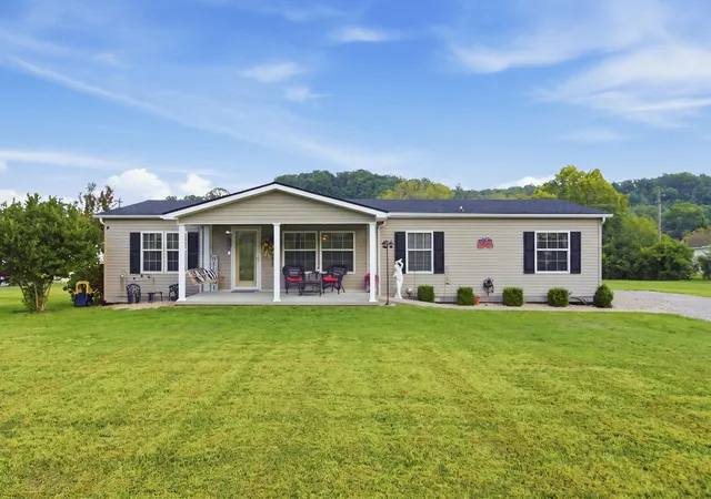 Photo 1 of Single family home for sale at 1007 Copper Crk Rd, Berea, KY 40403 | MLS# 26025683 | Listing updated on 2026-10-13