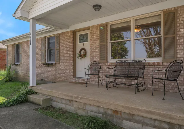 Photo 3 of Sale Pending at 1116 Orchard Dr, Nicholasville, KY 40356 | MLS# 26025773 | Listing updated on 2026-10-13