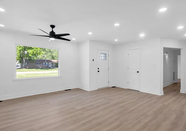 Photo 2 of Single family home for sale at 507 Millbrooke Dr, Hopkinsville, KY 42240 | MLS# 26025614 | Listing updated on 2026-10-13