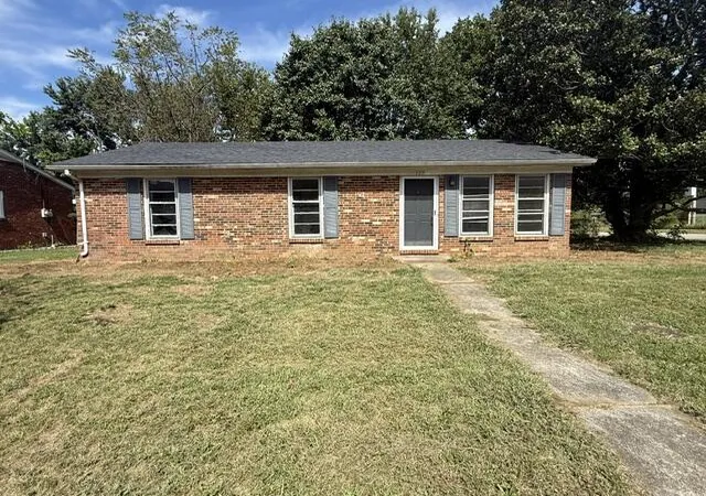 Photo 1 of Sale Pending at 115 Queensway Dr, Versailles, KY 40383 | MLS# 26025475 | Listing updated on 2026-10-13