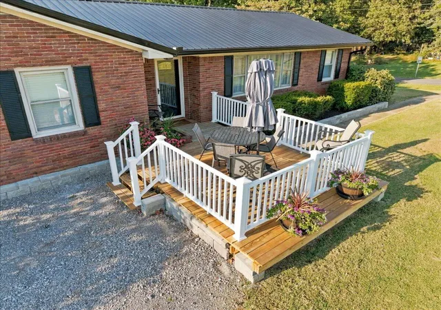 Single family home for sale at 100 W Fairview Ave, Eddyville, KY 42038 | MLS# 26025560