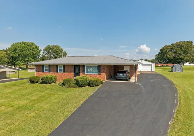 Single family home for sale at 228 Guess Dr, Marion, KY 42064 | MLS# 26025626