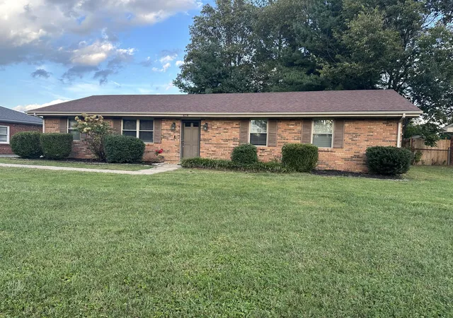 Photo 1 of Single family home for sale at 618 Brookmede Dr, Mount Sterling, KY 40353 | MLS# 26025563 | Listing updated on 2026-10-19