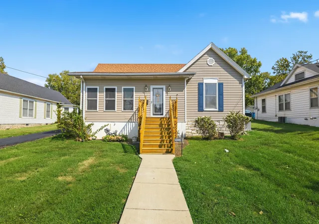 Photo 1 of Single family home for sale at 433 N College St, Harrodsburg, KY 40330 | MLS# 26025943 | Listing updated on 2026-10-13
