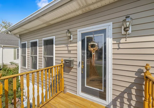 Photo 3 of Single family home for sale at 433 N College St, Harrodsburg, KY 40330 | MLS# 26025943 | Listing updated on 2026-10-13