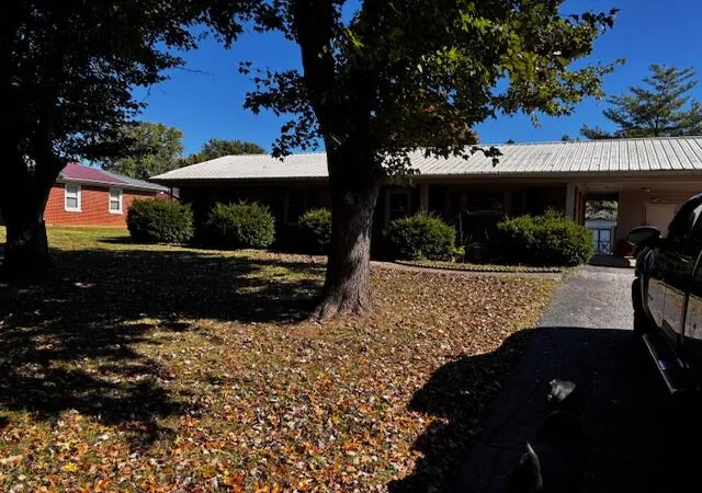 Photo 1 of Single family home for sale at 1018 Melody Ln, Lawrenceburg, KY 40342 | MLS# 26025521 | Listing updated on 2026-10-30