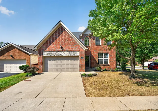 Photo 1 of Sale Pending at 2517 Denburn Ct, Lexington, KY 40511 | MLS# 26025880 | Listing updated on 2026-10-13