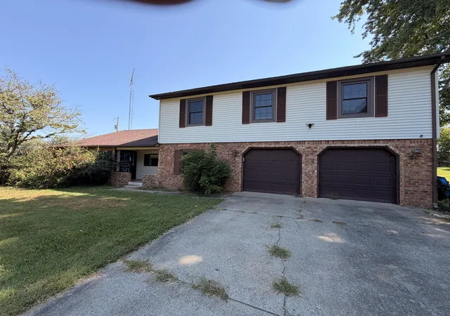 Photo 3 of Single family home for sale at 2004 Wingo Rd, Wingo, KY 42088 | MLS# 26026054 | Listing updated on 2026-10-15