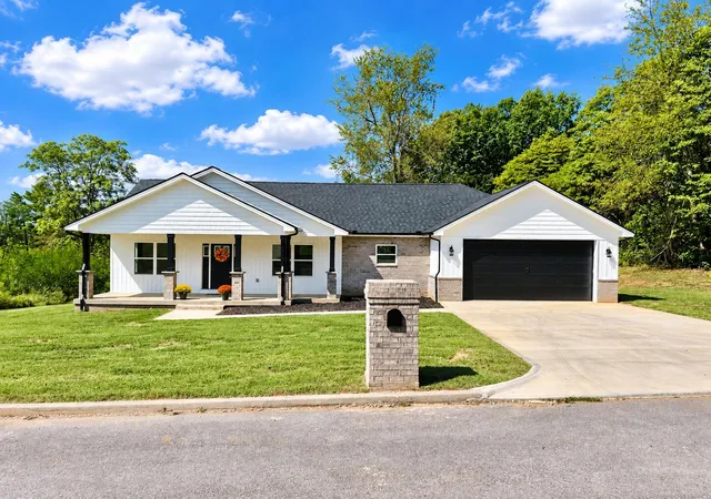 Photo 1 of Single family home for sale at 63 Iris Point, Somerset, KY 42503 | MLS# 26025603 | Listing updated on 2026-10-24