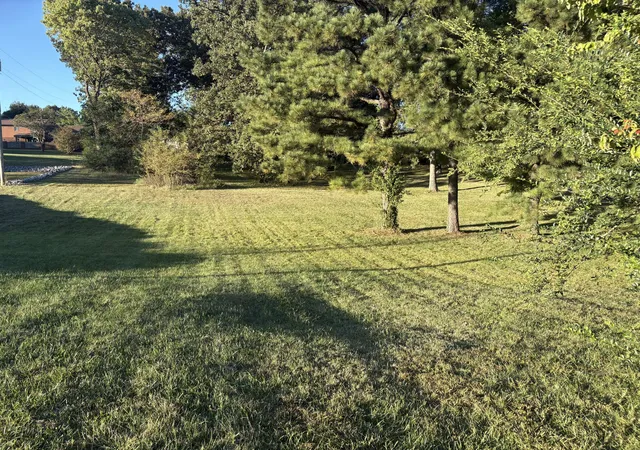 Photo 2 of Land for sale at 121 Park Rd, Paducah, KY 42003 | MLS# 26028105 | Listing updated on 2026-10-11
